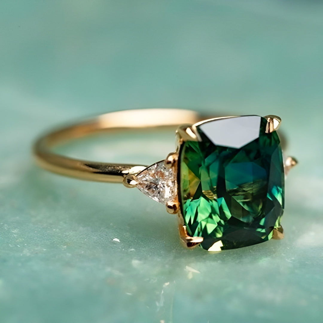 Anello con Zirconio Verde in Oro