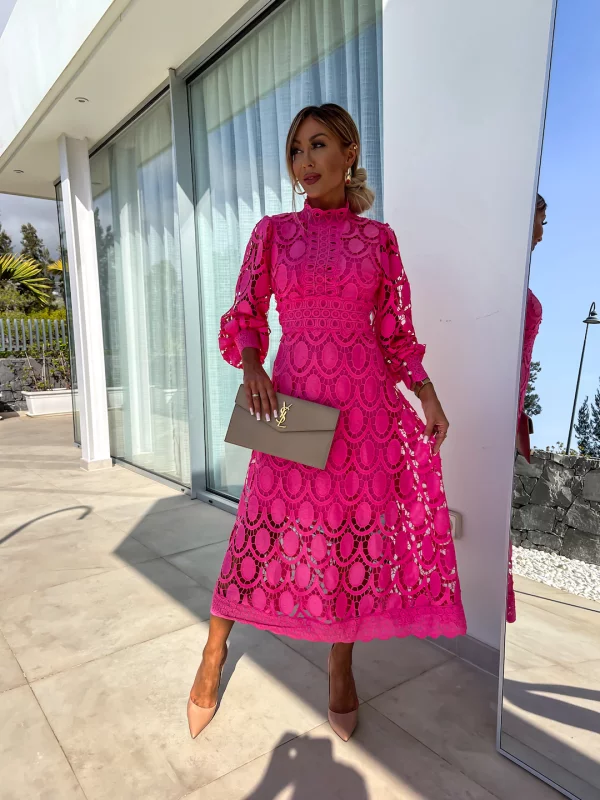Elaina | Abito midi elegante con dettagli in pizzo