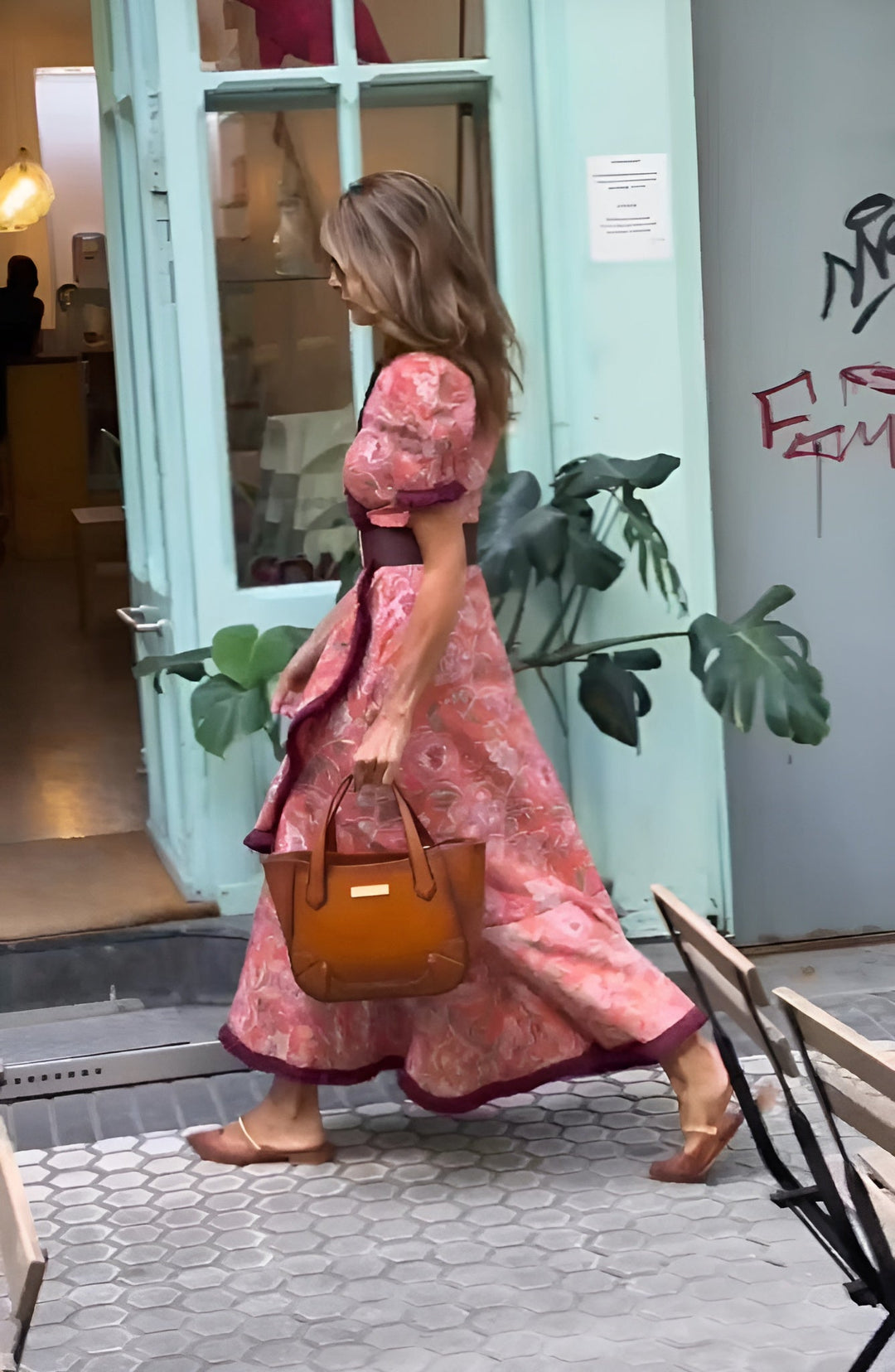 Aurora | Elegante Abito Maxi Rosa con Maniche Corte