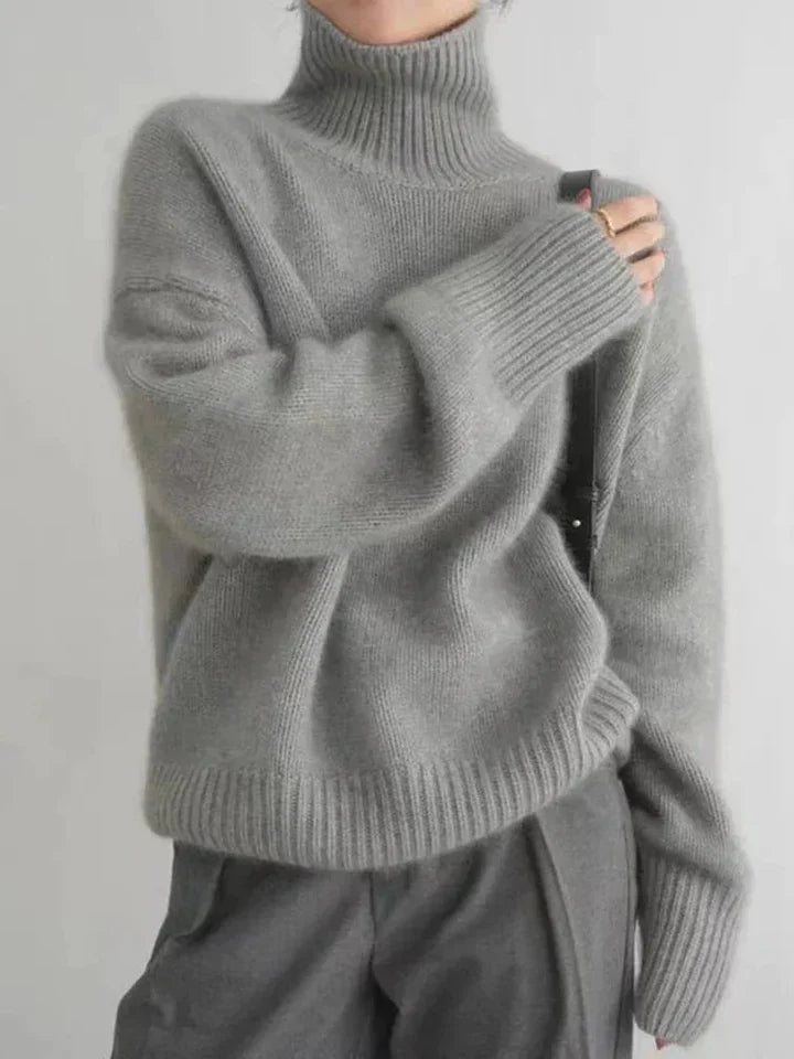 Maglione Collo Alto in Cashmere Morbido ed Elegante