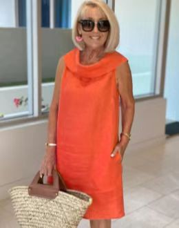 Greer – Abito a Sgambatura con Collo Drappeggiato