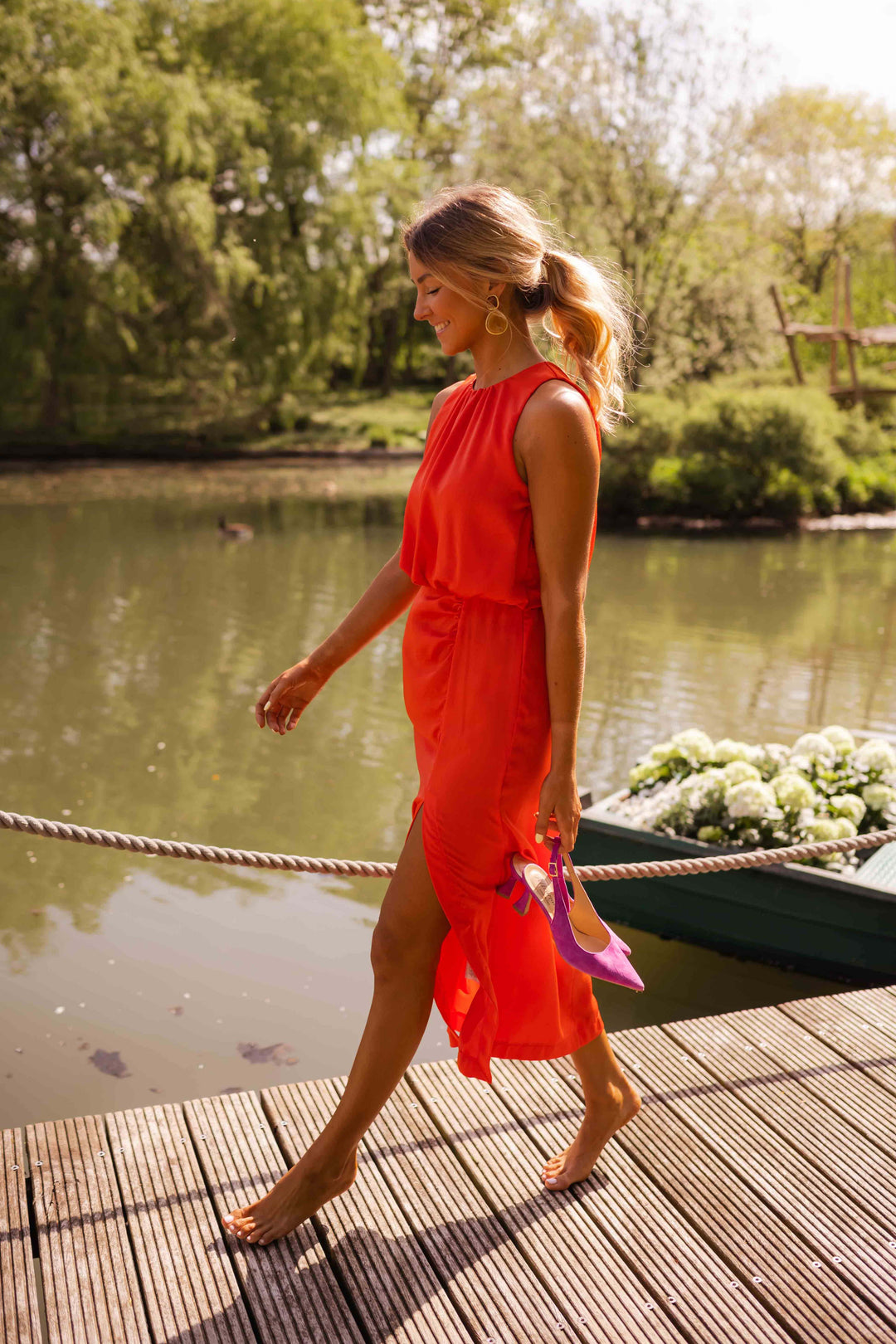 Alicia - Vestito Midi con Scollo Halter e Spacco