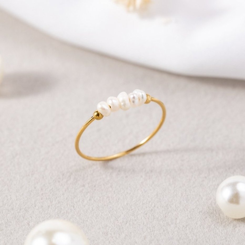 Anello Classico con Pera d'Acqua Dolce