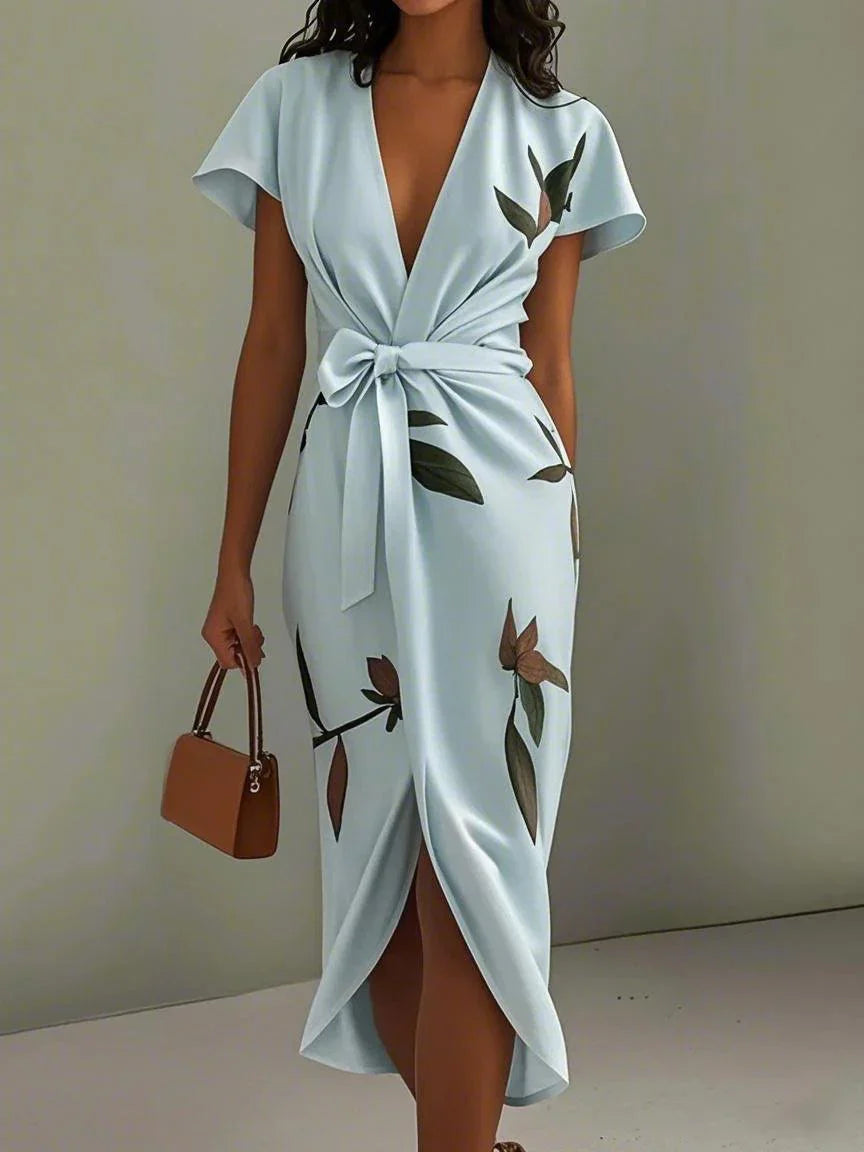 Daisy | Vestito midi avvolgente in satin con maniche corte e motivo foglia bianca