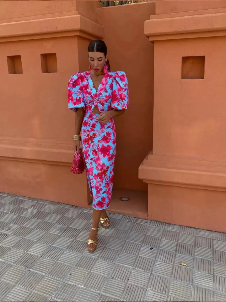 Arielle - Abito midi colorato con maniche plissettate