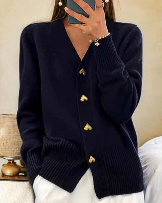 Adele | Cardigan Elegante con Bottoni a Cuore